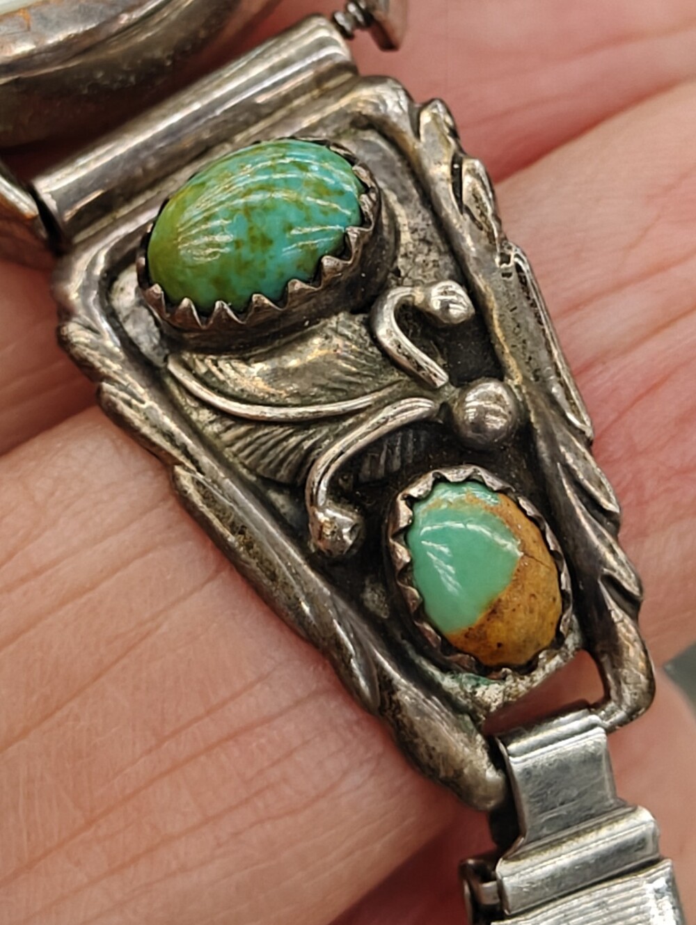 vintage Navajo Running Bear RB sterling silver watch tips with green turquoise